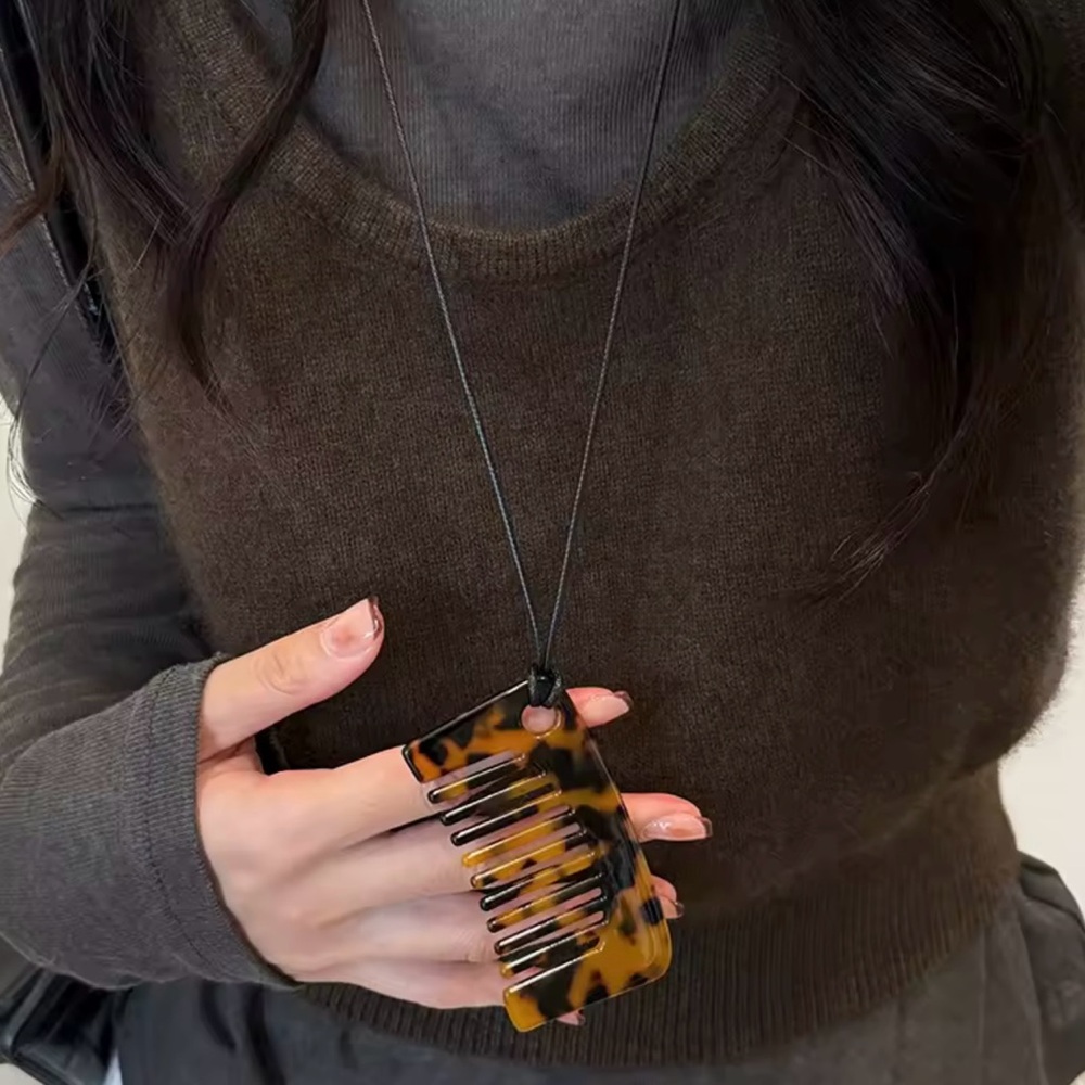 Stylish Tortoise Shell and Silver Comb Necklaces - Picture 6 of 6
